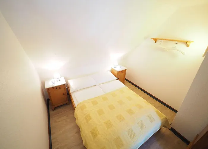 Hansen Hof, 2 *